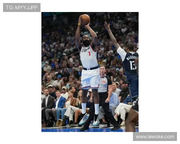 哈登三双砍下41分14助攻11篮板 快船力克独行侠迎来胜利