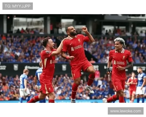 利物浦与小蜜蜂历史交锋回顾五场全胜仅失一球展现强大防守